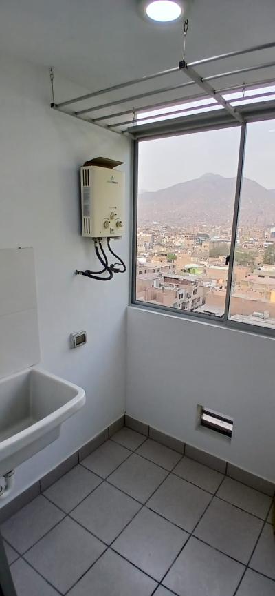 Venta Depa y Cochera en Condominio Villa Los Molles de 63m2 de 3 hab. (remodelado) - en Comas.
