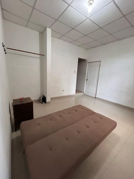 Alquilo habitacion independiente-0