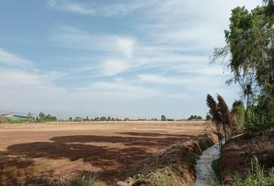 Lote de Terreno en Condominio para Casa de Campo-0