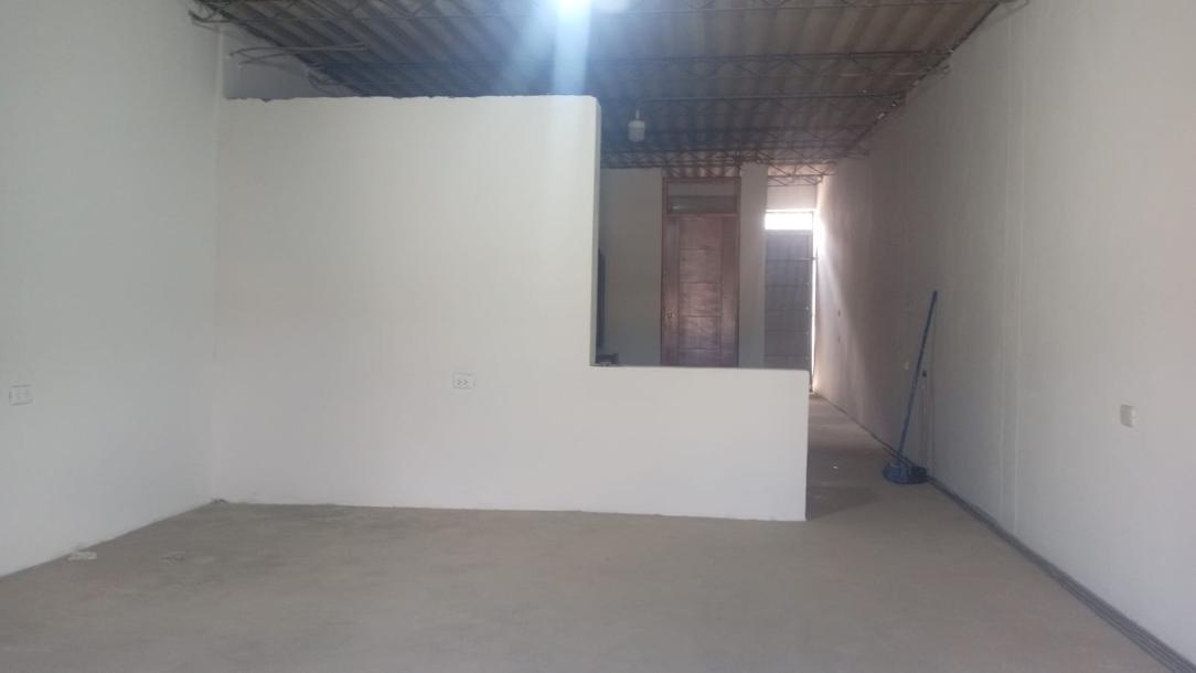 SE VENDE LOCAL COMERCIAL DE 132m² IDEAL PARA EMPRENDIMIENTO-1
