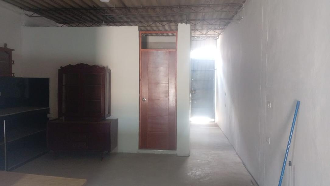 SE VENDE LOCAL COMERCIAL DE 132m² IDEAL PARA EMPRENDIMIENTO-3
