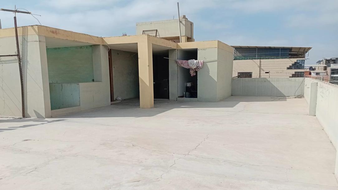 Amplia casa de 2 pisos con cochera y azotea   Urb. San Juan – Chiclayo-11