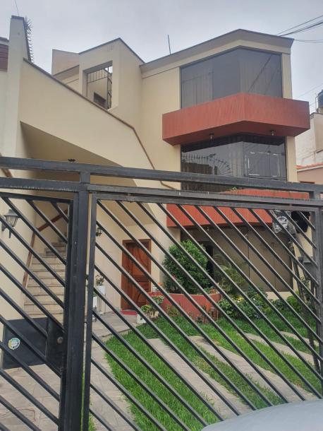 VENDO DEPARTAMENTO EN SURCO-12
