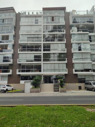 Alquilo Amoblado Departamento Duplex en excelente zona