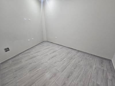 VENDO 1ER PISO REMODELADO FRENTE A LA PUERTA 6 DE LA UNÍ