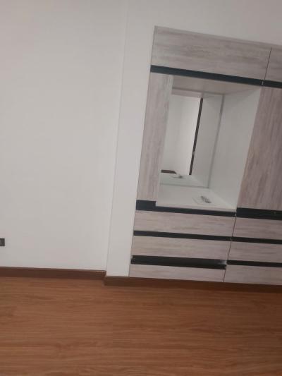 HERMOSO  DPTO 100% EN  AURORA DE MIRAFLORES VISTA A LA CALLE