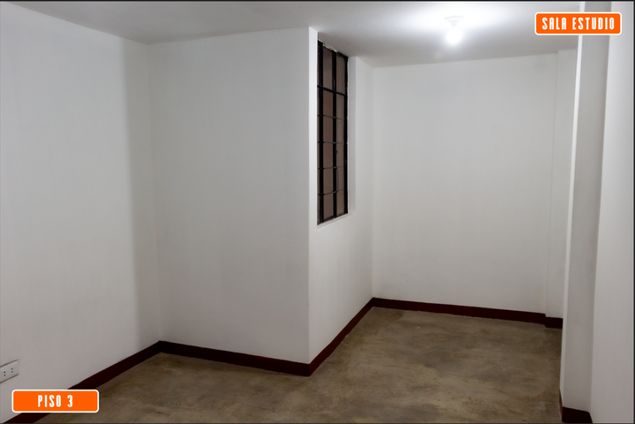 ¡Ocasión única! Casa de 3 pisos + terraza en VMT-15
