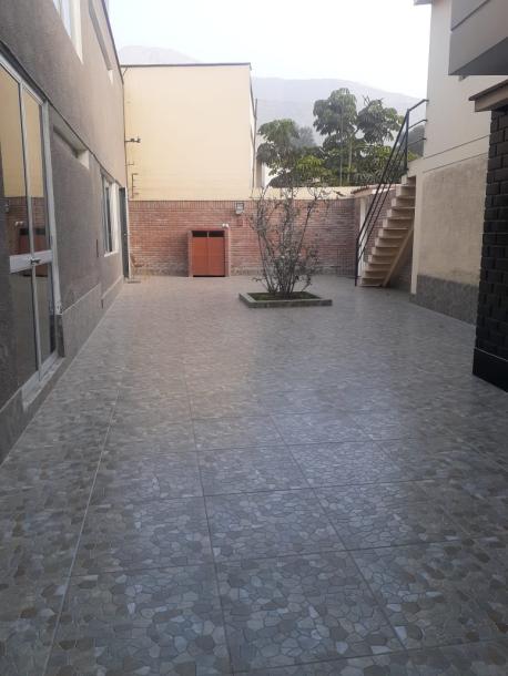 Vendo Casa en Av. Los Cedros cuadra 14 - Chaclacayo-8