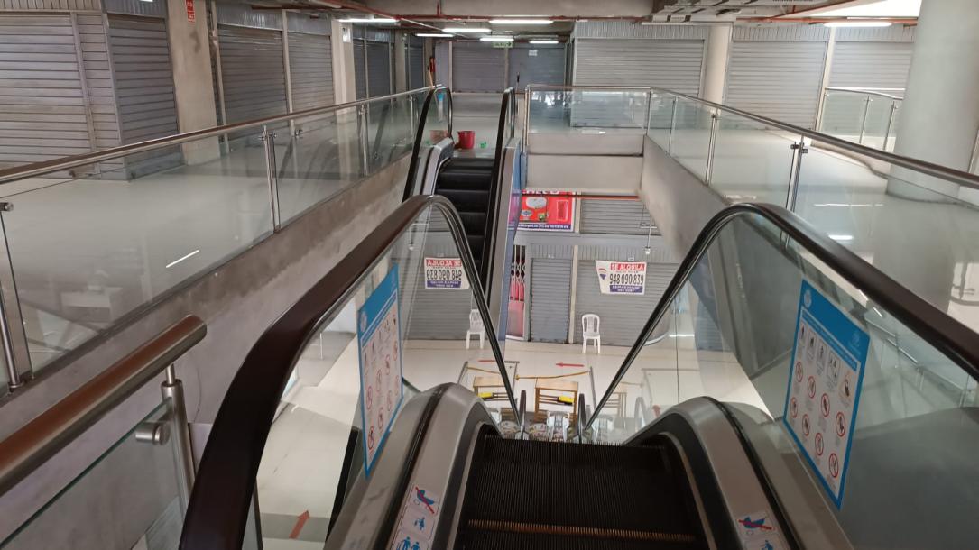 Stand Comercial en El Reloj Malvinas Plaza-9