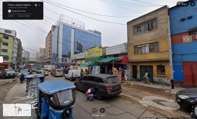 Vendo céntrica casa en el corazón comercial de La Parada a 1 cuadra de la Av Aviación