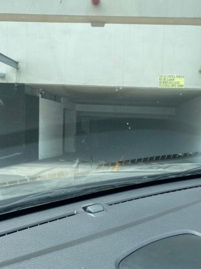 Venta Estacionamiento en excelente zona comercial