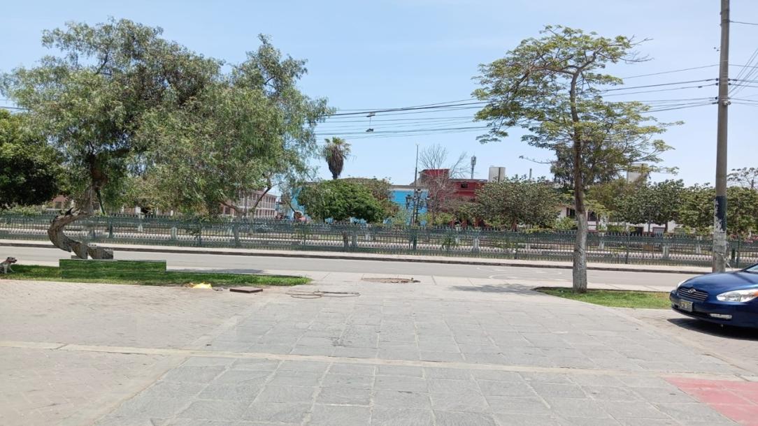 VENTA DE TERRENO PARA USO COMERCIAL RESIDENCIAL EN EL RIMAC-3