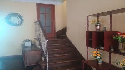 Casa urbana en Jesús María — gran potencial y ubicación estratégic